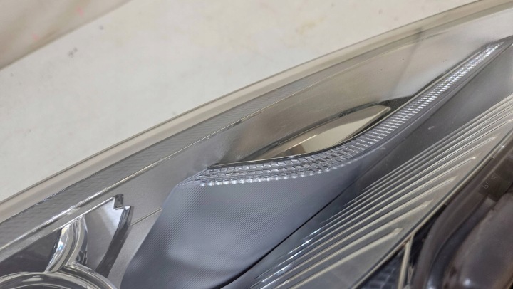 TESLA MODÈLE AVEC 2013 DROITE CÔTÉ PHARE AVANT