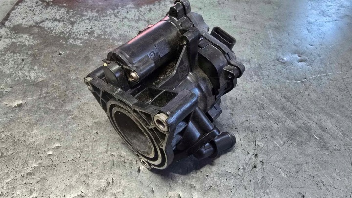POMPE CIRCULATION EAU THERMOSTAT OPEL ASTRA K 1.5 CDTI INSIGNIA B 19- 55485324
