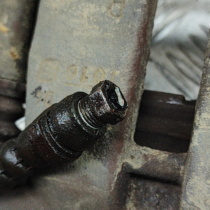 VOLVO OE 36001377 ÉTRIER DE FREIN FREINS