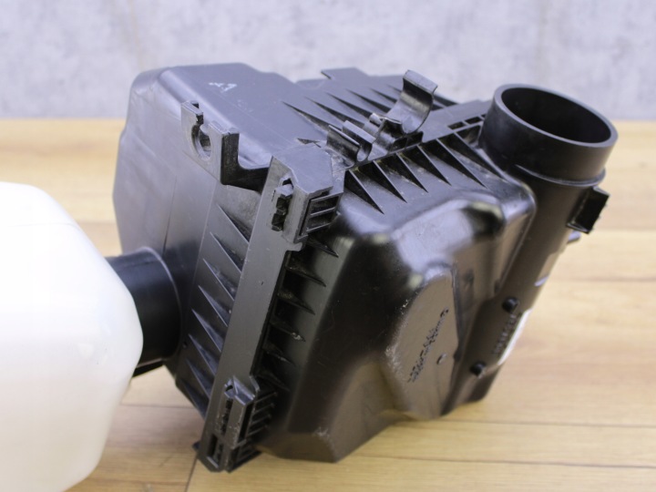 SUBARU IMPREZA GR, GH, G3 2.0 D AWD CHÂSSIS FILTRE AIR A52AG08 OEM