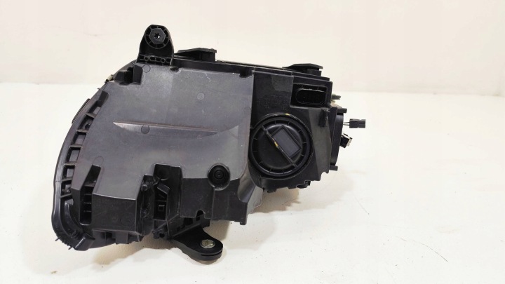 MERCEDES-BENZ C W206 PROJECTEUR DROIT A2069066204