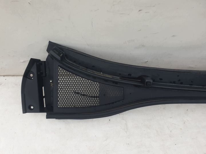 MG ZS LIFT 19-24 DOUBLURE DE PASSAGE DE ROUE AVANT 10734258
