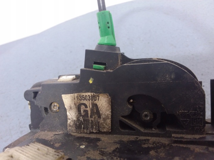 OPEL INSIGNIA A SERRURE DE PORTE ARRIÈRE GAUCHE 6 GOUPILLE 13503807