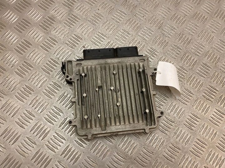MERCEDES-BENZ AVEC W222 2014 CONTRÔLEUR MODULE ECU