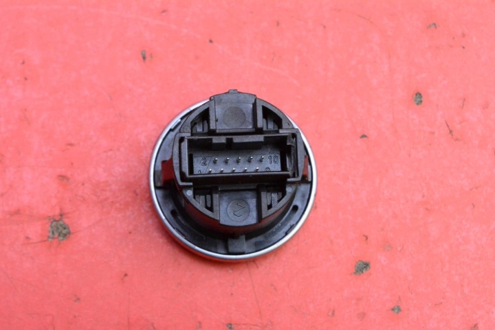CONTACTEUR D'ALLUMAGE CLÉ BOUTON START/STOP 6954719 BMW E90 E91 2.0I 129 KM 04-10