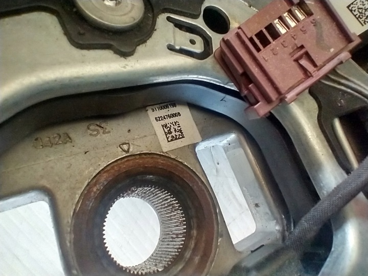 MERCEDES VITO V-KLASA VIANO W447 VOLANT MULTIFONCTION A0004608103