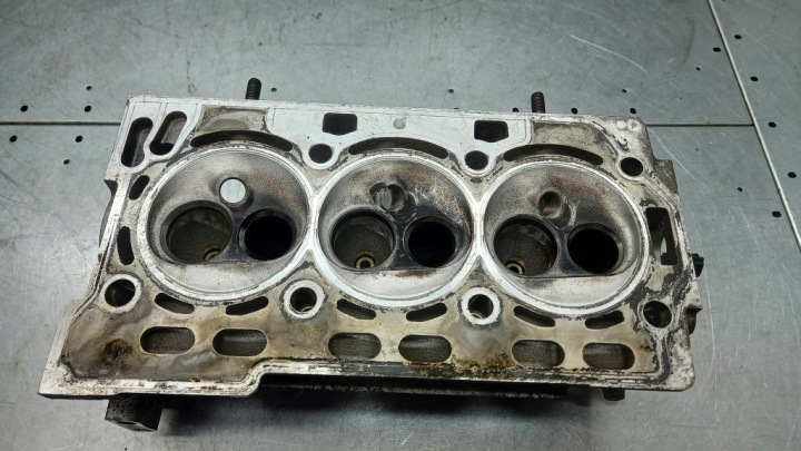 CULASSE MOTEUR SKODA FABIA 1.2B 03D103374F