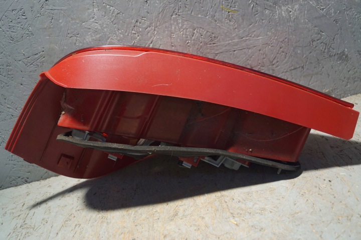 MERCEDES W169 PHARE DROIT ARRIÈRE (S2288)