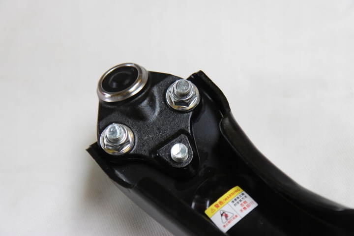 BRAS DE SUSPENSION BRAS DE SUSPENSION AVANT AVANT PRAWY+LEWY OMODA 5 GT 1.6 ENSEMBLE NEUF CLÉS