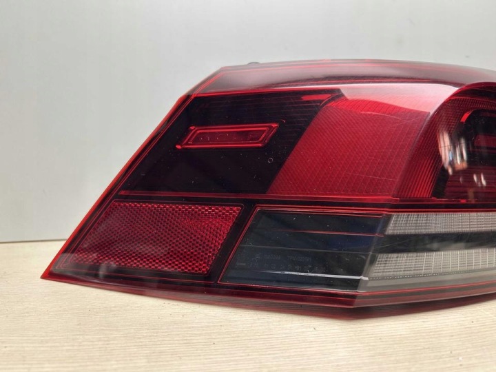 PROJECTEUR PRZECIWMGLOWY VOLKSWAGEN GOLF VIII 2021 AVEC GAUCHE 5H0945095C