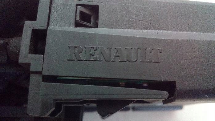 BOUTON FREINS MANUEL ESPACEIV 8200048590