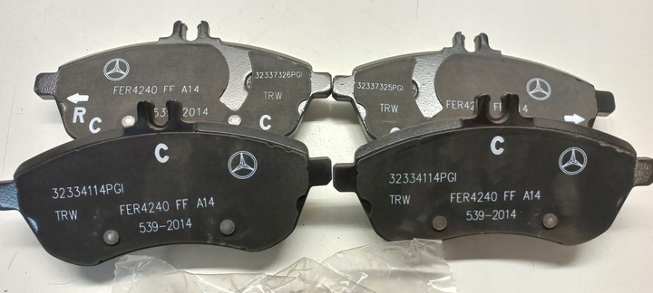 ZAPATAS DE FRENADO PARTE DELANTERA MERCEDES W204 W212 A 0074205720 