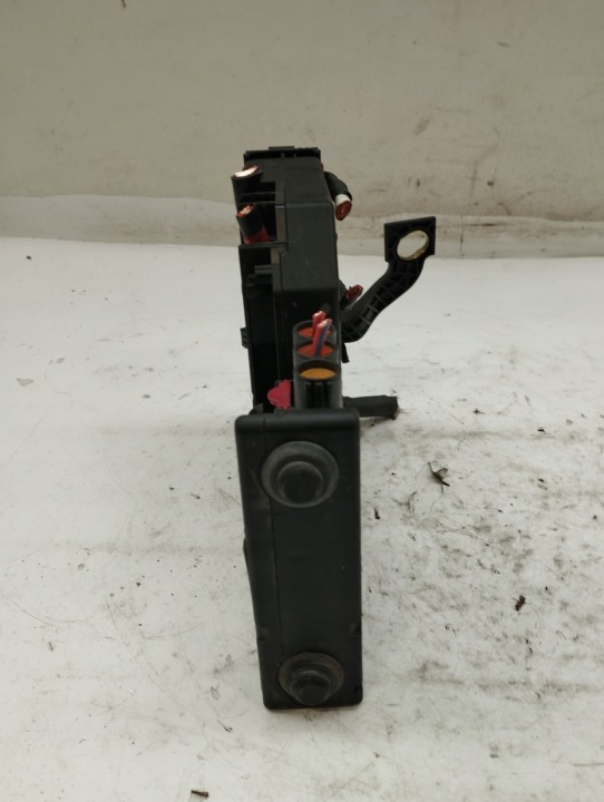 MERCEDES W212 CONDUITES DE DÉRIVATION SERRE-CÂBLE BATTERIE A2125400581