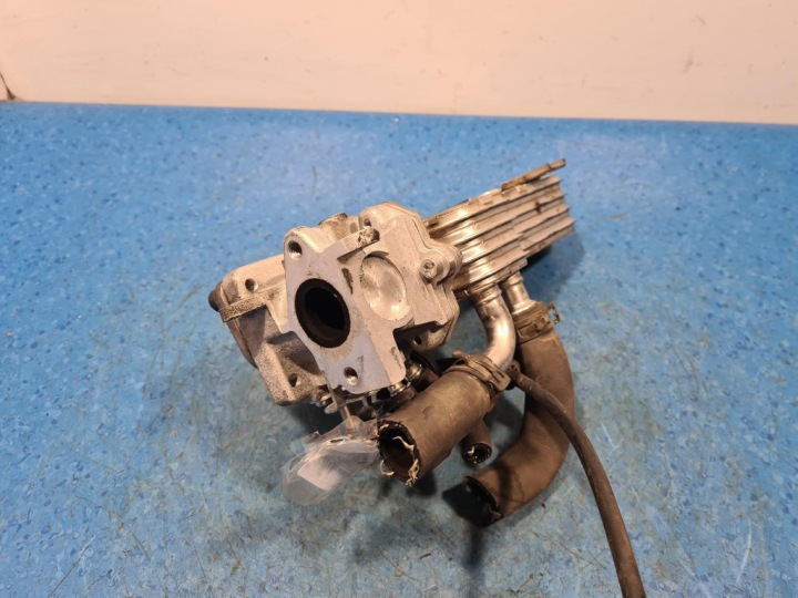 VOLKSWAGEN GOLF V 2.0 TDI RADIATEUR EGR NRF2002282