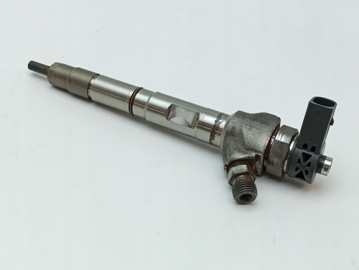 INJECTEUR AUDI A4 S4 B9 8W 04L130277P