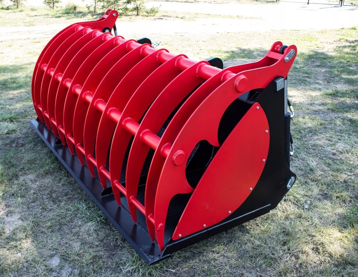 SZUFLO-KROKODYL XL (2.3M3) FROM ATTACHMENT MANITOU 