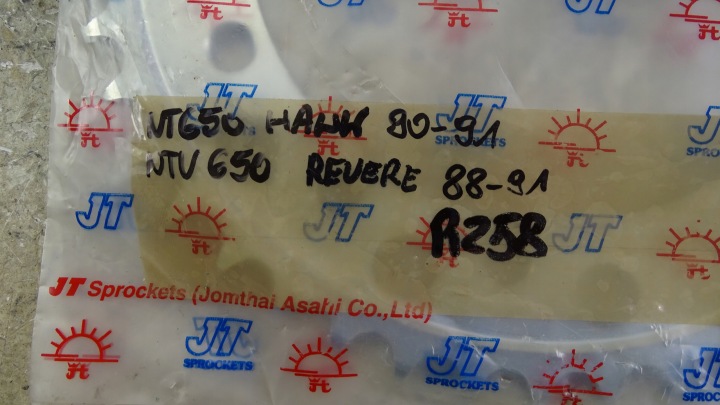 R258 ENGRENAGE MENÉE ARRIÈRE HONDA NT NTV 650 88-91 JT 1311.44