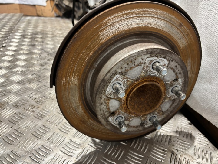 POUTRE SUSPENSIONS ARRIÈRE HONDA HR-V II 2