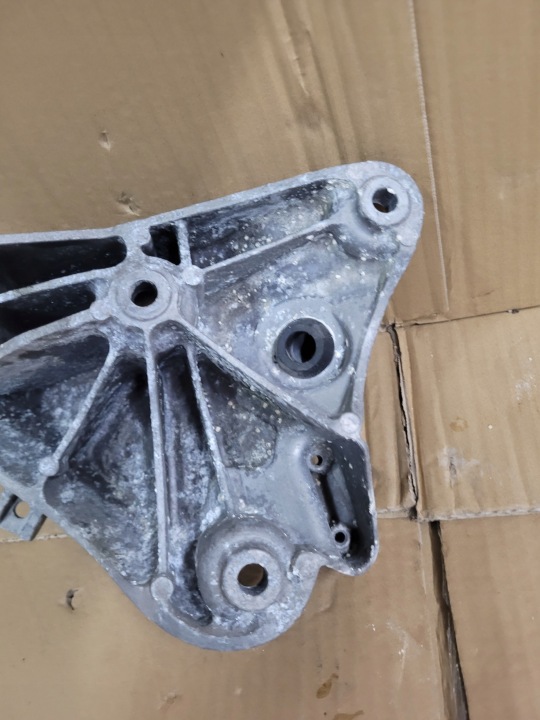 BMW E61 SUPPORT POIGNÉE MOTEUR 22116859785-01 678711 10