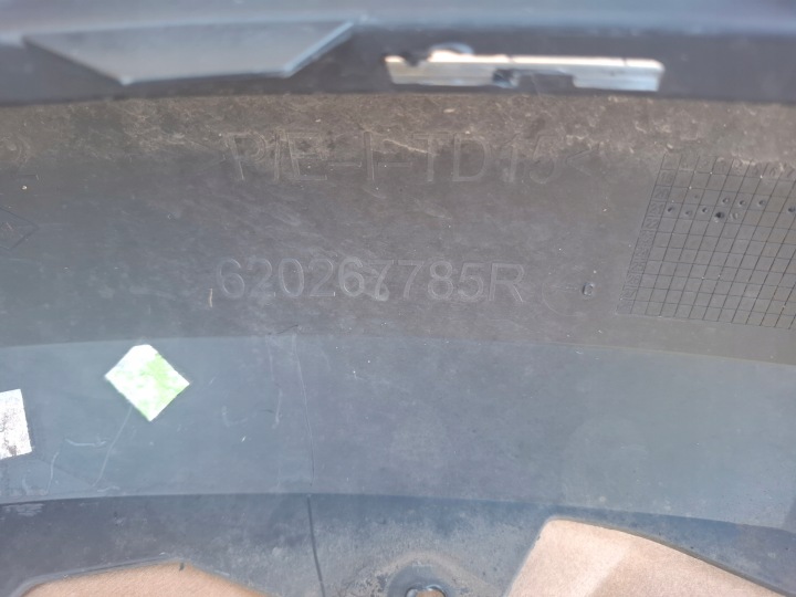 DOUBLURE PARE-CHOCS DACIA SANDERO III ORIGINAL EN BON ÉTAT ÉTAT