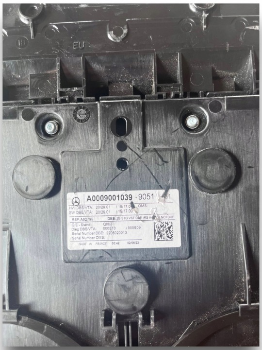 AMPOULE PLAFONNIERS MERCEDES W177 0009001039 #273. $J