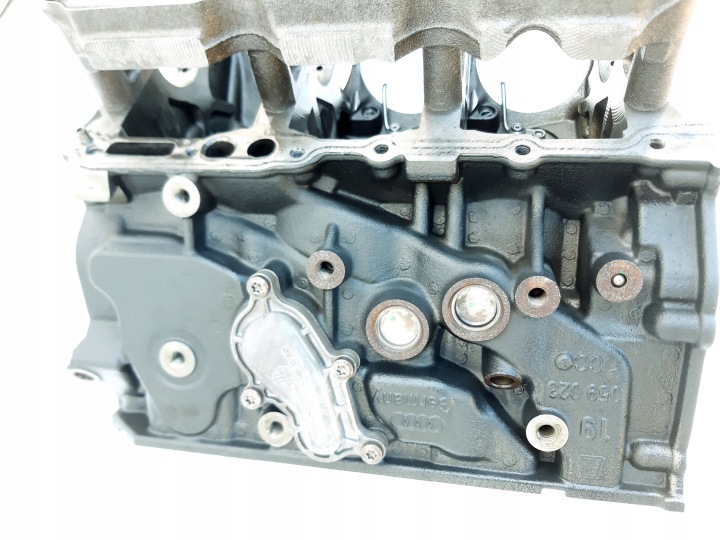 BLOC MOTEUR AUDI VW 3.0 TDI DEW 059023CC PRZYTARTY