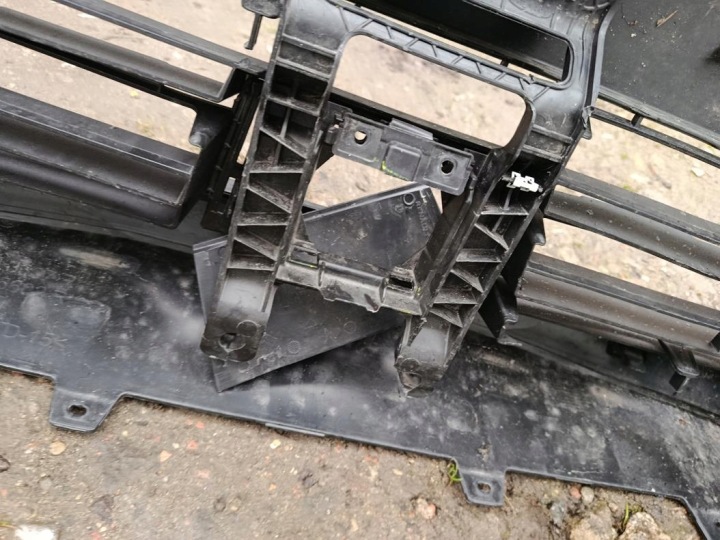 RENAULT CAPTUR II LIFT 2024- NOIR BAGUETTES PARE-CHOCS AVANT RYGINAL