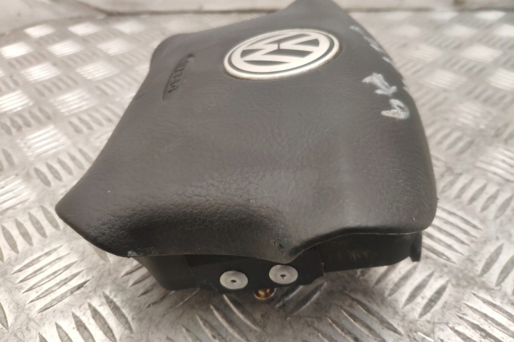 AIRBAG CONDUCTEUR VW GOLF IV (1J1) 3B0880201AE 1.9L DIESEL 85KW 2001
