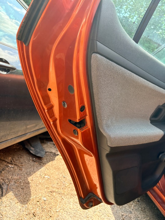 SKODA FABIA II 2 BERLINE COMPACTE PORTES GAUCHE ARRIÈRE GAUCHE ARRIÈRE LF3H