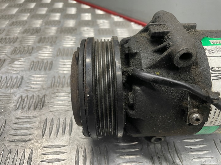 COMPRESSEUR DE CLIMATISATION 13124749 OPEL ASTRA H 1,4 16V 04-14