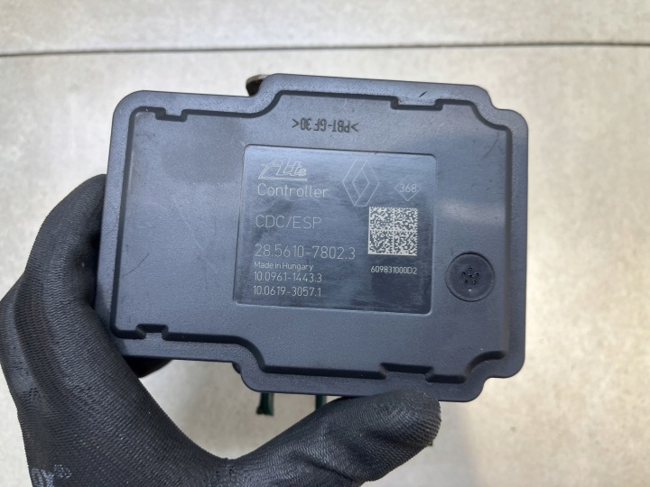 POMPE ABS LAGUNA III 2.0 DCI 476602071R