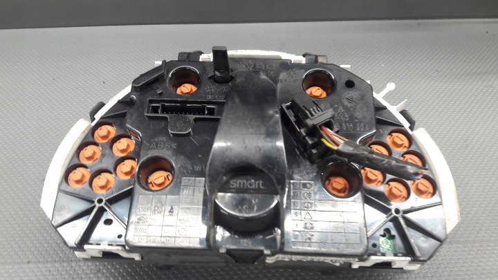110008872021 COMPTEUR SMART FORTWO 450 0,8 CDI 99R