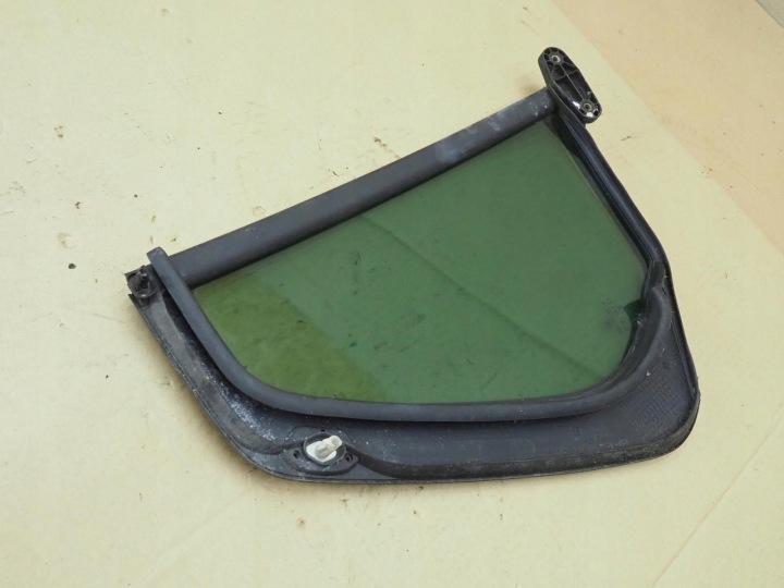 VITRE DE PORTIÈRE GAUCHE ARRIÈRE VW GOLF VII 2015A 5G6845213