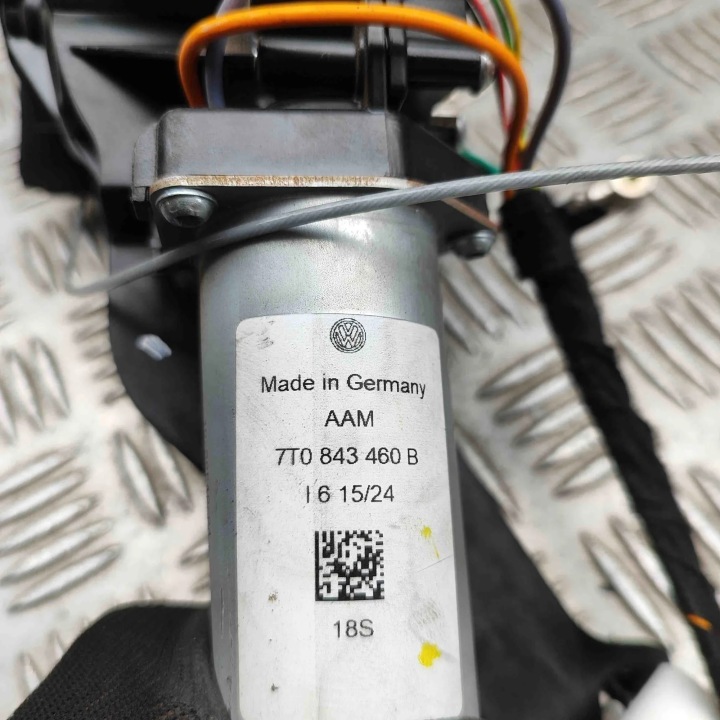 PETIT MOTEUR VITRES ARRIÈRE DROITS PORTES VW MULTIVAN T7 (STM, STN) 7T0843460B