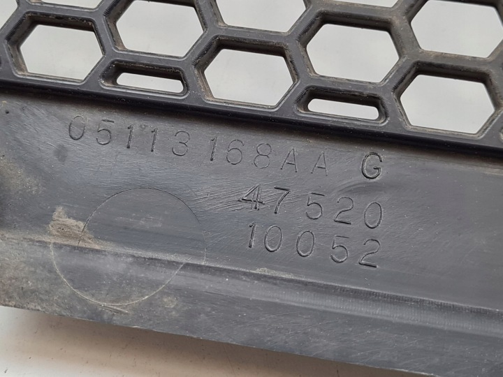 2008 DODGE GRAND CARAVAN INFÉRIEURE GRILLE PARE-CHOCS AVANT 05113168AA