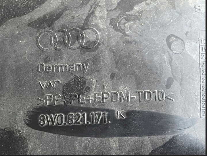 AUDI A4 B9 8W0 LIFT PASSAGE DE ROUE AVANT GAUCHE 8W0821171K 8W0853887P