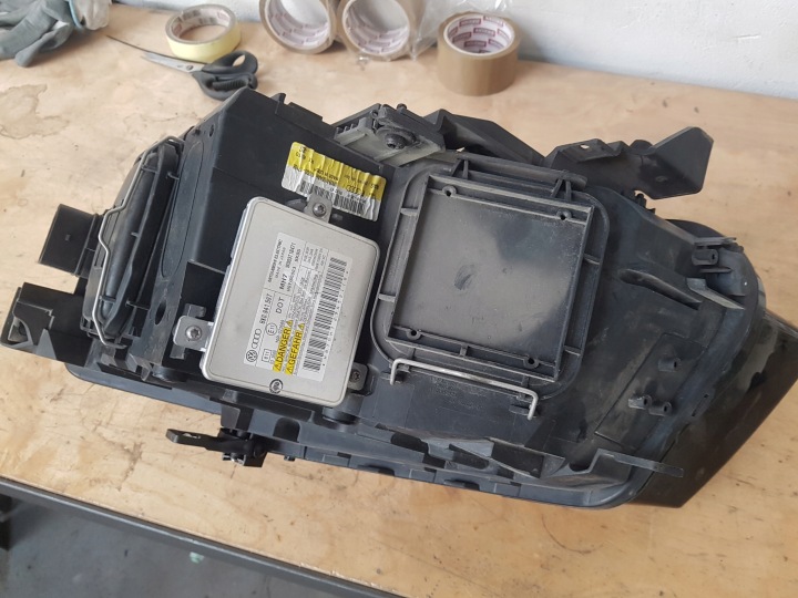 AUDI Q5 PHARE DROITE XÉNON 8R0941004AH