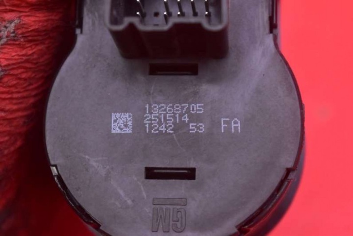 COMMUTATEUR FEUX D'URGENCE 13268705 OPEL ASTRA 4 IV J 09-12