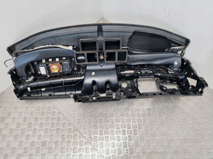 MERCEDES-BENZ A W177 2019 TABLEAU DE BORD
