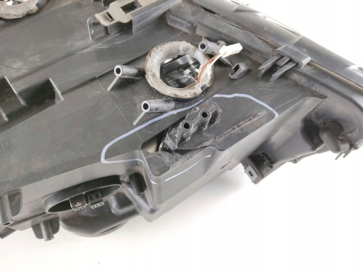 2010 BMW 5 F10 F11 PROJECTEUR 7203252