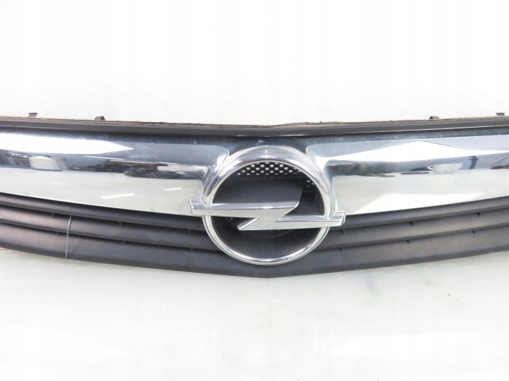 CALANDRE GRILLE OPEL MERIVA A 13207140