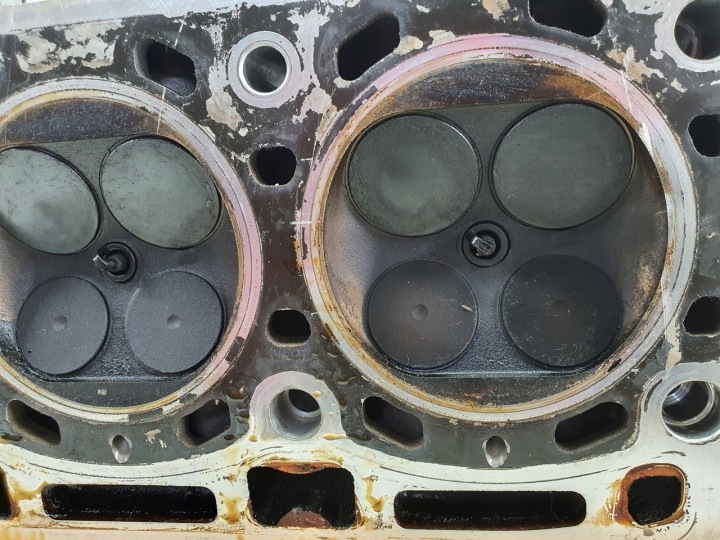 CULASSE MOTEUR CITROEN C5 3.0 10FJ2H 9631076610
