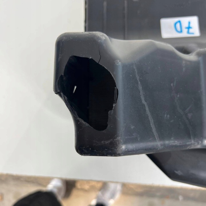 TOYOTA PRIUS III XW30 CHÂSSIS FILTRE AIR OE 17812-37030