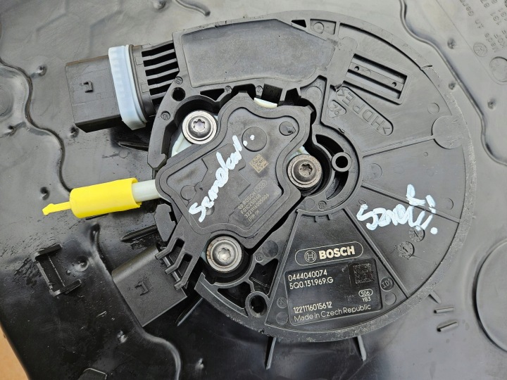 RÉSERVOIR POMPE ADBLUE VW TIGUAN II 2 5QF131877P 5Q0131969G
