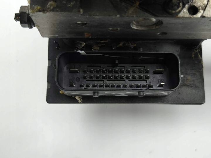 BMW 5 E60 E61 2006 POMPE ABS