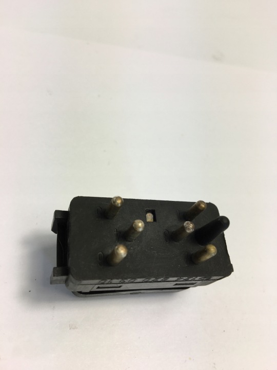 BOUTON COMMUTATEUR CHAUFFAGE SIÈGES MERCEDES W124 1248200310