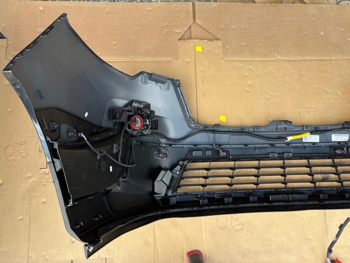 NISSAN NV 300 PARE-CHOCS AVANT AVANT 620222832R LIFT 6XPDC GRIS GRIS GRILLE