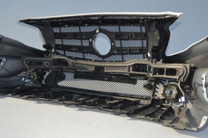 MERCEDES GLA X156 156 PARE-CHOCS AVANT SUR PTS CHROME SANS CAMÉRAS LAVE-GLACES