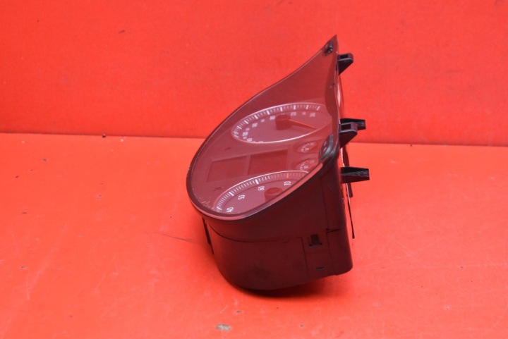 COMPTEUR TABLEAU DE BORD EUROPE 1K0920861A VW GOLF 5 V 2.0 FSI 150 KM 03-09