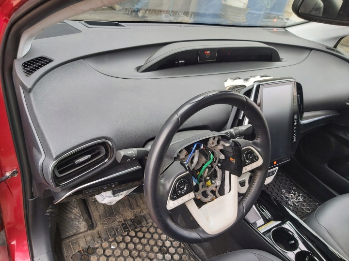 TOYOTA PRIUS IV PRIME MOULURE TOITS GAUCHE PRISE